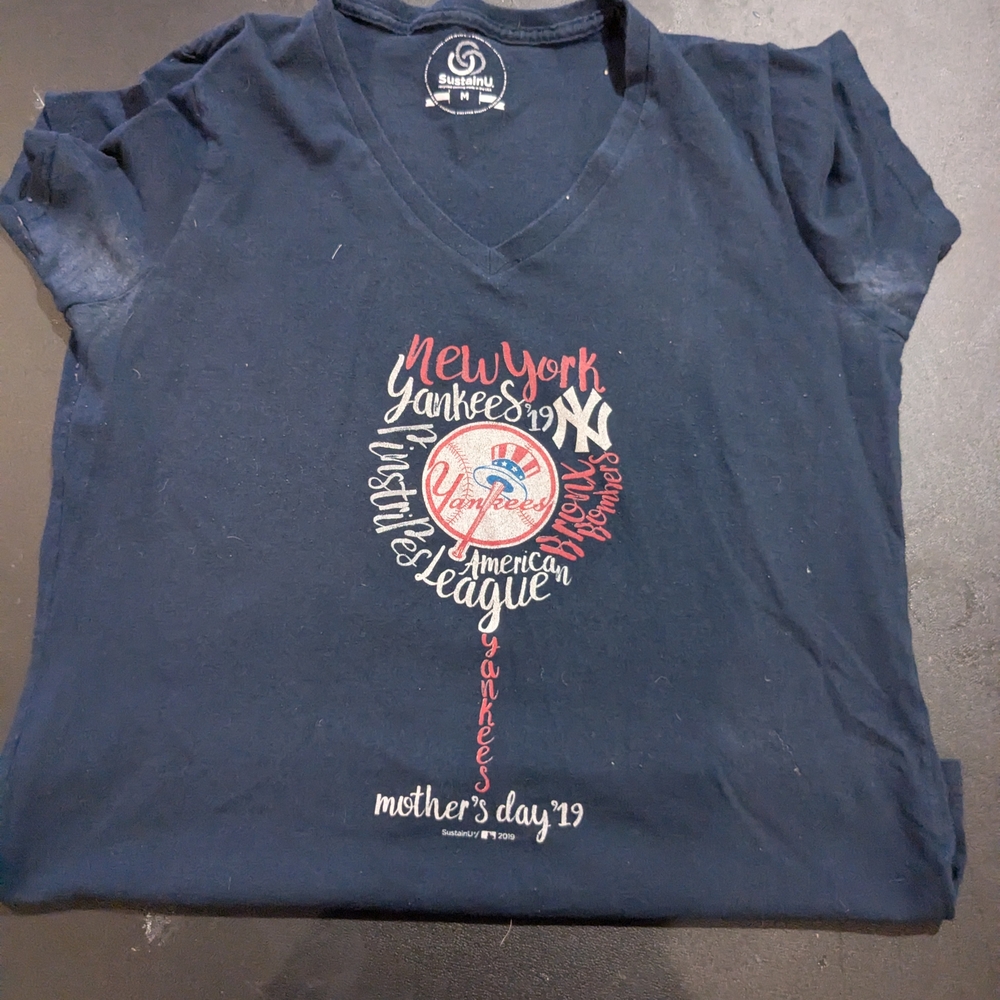 New York Yankees  Navy Blue T-Shirt